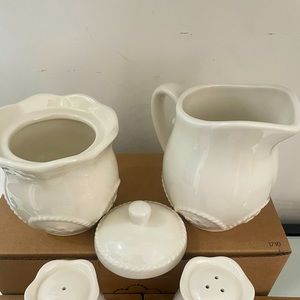 Azucarera y cremera ,salero y pimentero